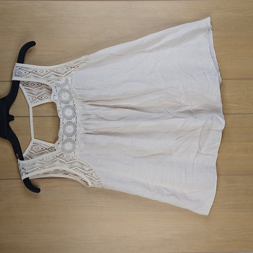 Women Beige Sleeveless Tank Top size: M